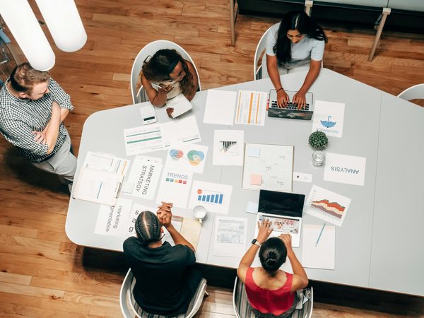 Optimisez vos projets digitaux grâce à une agence no code & seo