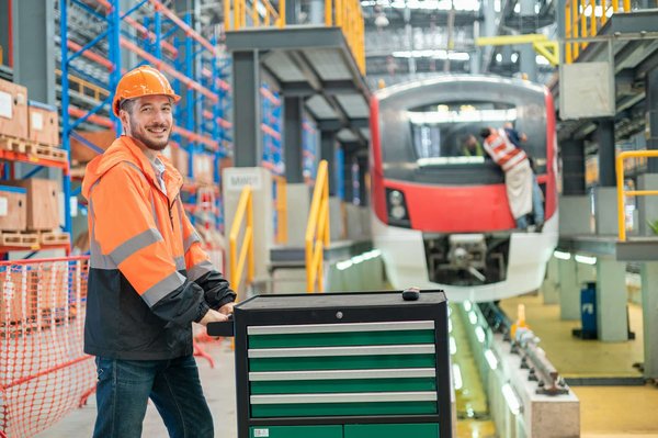 Entreprise de fabrication d'outillage mécanique en france : pour quelles raisons l'engager ?